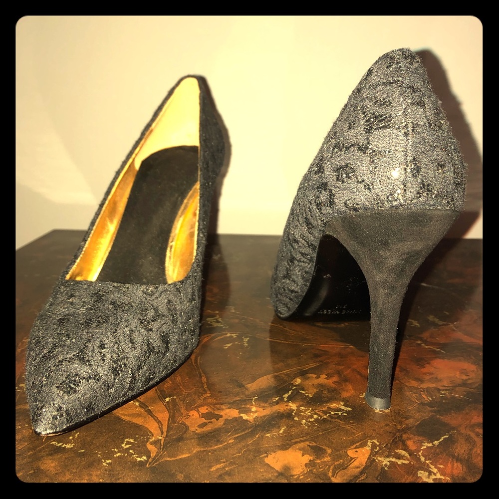 Nine West black lace and suede pumps size 7